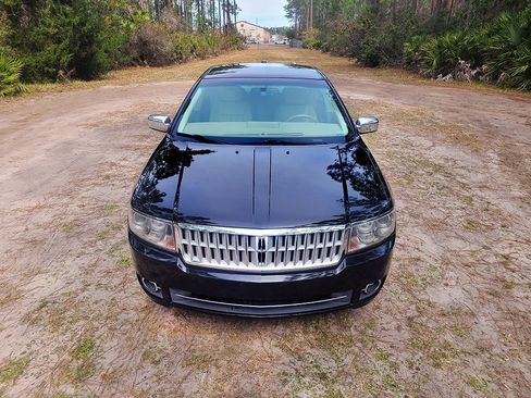 Used 2007 Lincoln MKZ image 2