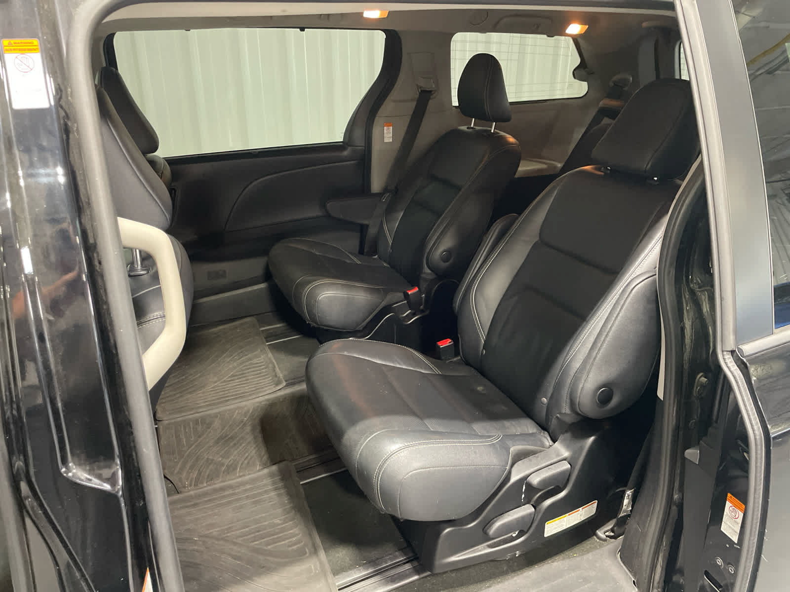 Used 2019 Toyota Sienna SE AWD/4WD image 5