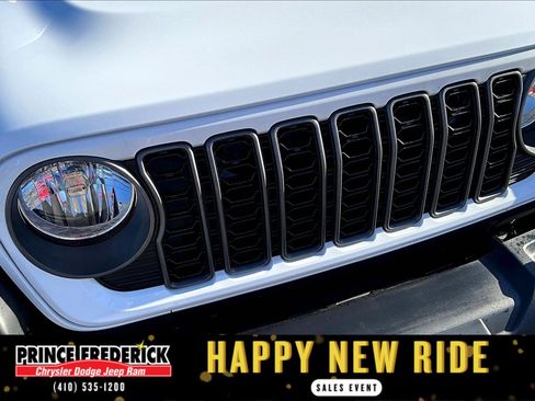 Used 2024 Jeep Gladiator Sport image 27