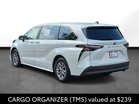 Certified 2025 Toyota Sienna XLE AWD/4WD image 10