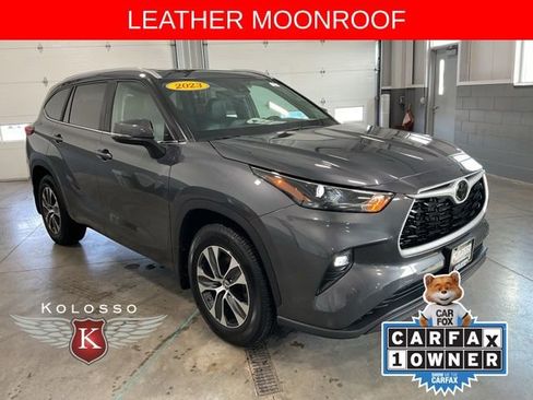 Used 2023 Toyota Highlander XLE image 1