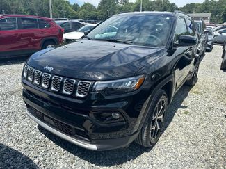 Used 2025 Jeep Compass Limited AWD/4WD video 1