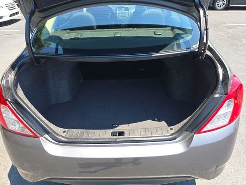 Used 2018 Nissan Versa S Plus FWD image 13