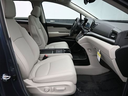 Certified 2025 Honda Odyssey EX-L image 40