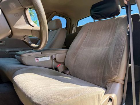 Used 2001 Toyota Tundra SR5 image 10