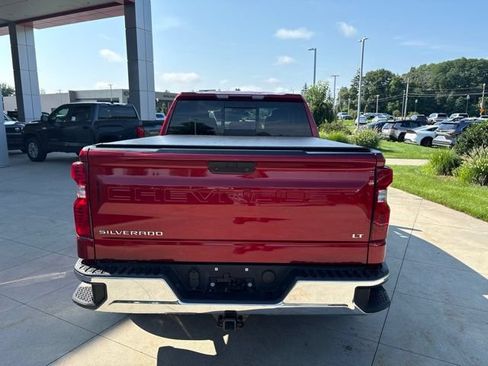 Used 2021 Chevrolet Silverado 1500 LT w/ Convenience Package II AWD/4WD image 6