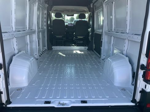 New 2025 RAM ProMaster 3500 w/ Convenience Group FWD image 9