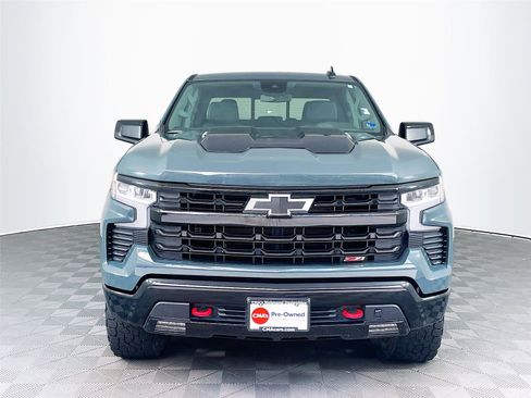 Used 2025 Chevrolet Silverado 1500 LT Trail Boss w/ Convenience Package II AWD/4WD image 2