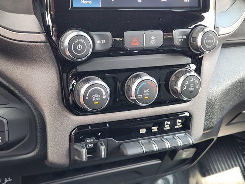 New 2027 RAM 3500 Tradesman AWD/4WD image 18