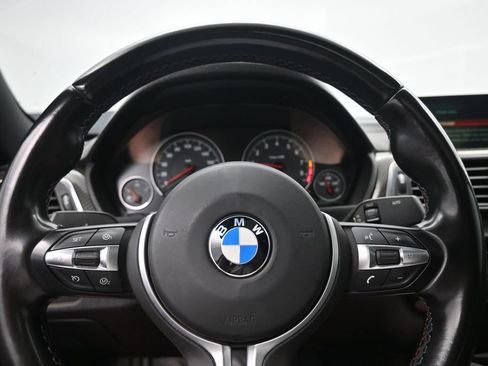 Used 2018 BMW M4 Coupe RWD image 13
