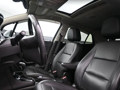 Used 2019 Buick Encore Essence w/ Experience Buick Package AWD/4WD image 11
