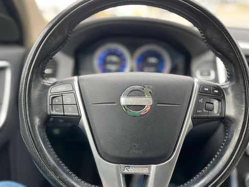 Used 2012 Volvo XC60 T6 R-Design image 19