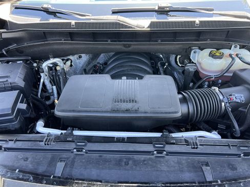 Used 2021 Chevrolet Tahoe Z71 w/ Z71 Signature Package AWD/4WD image 36