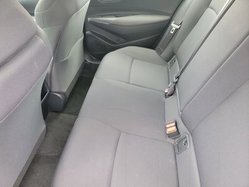 Used 2021 Toyota Corolla LE FWD image 12