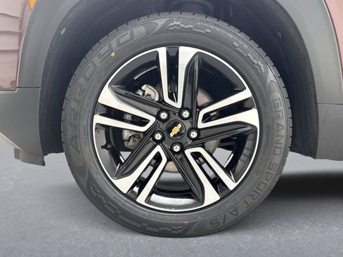 Used 2022 Chevrolet TrailBlazer LT AWD/4WD image 21