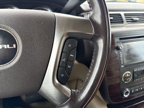Used 2007 GMC Yukon Denali AWD/4WD image 22