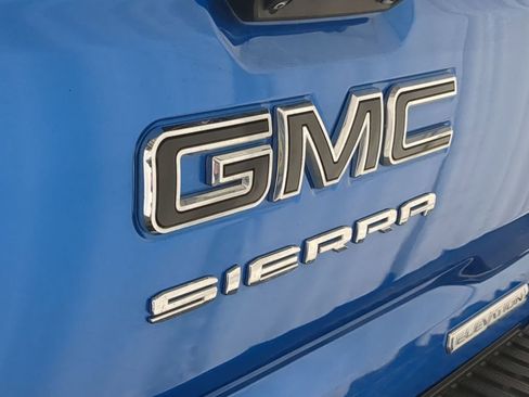 Used 2023 GMC Sierra 1500 Elevation w/ Preferred Package AWD/4WD image 13