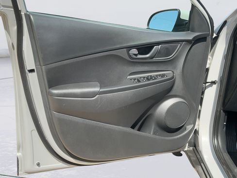 Used 2023 Hyundai Kona SEL AWD/4WD image 19