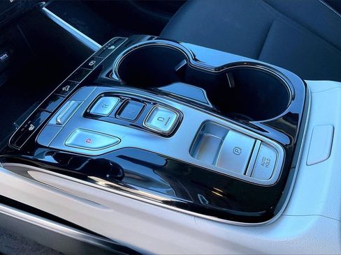 Used 2024 Hyundai Tucson Blue image 15