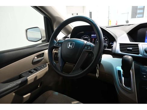 Used 2012 Honda Odyssey EX image 24