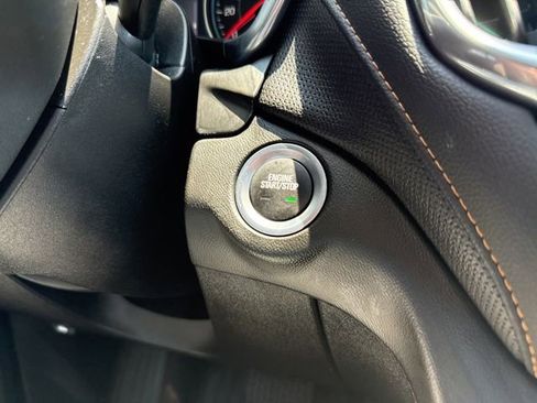 Used 2022 Chevrolet Equinox Premier FWD image 15