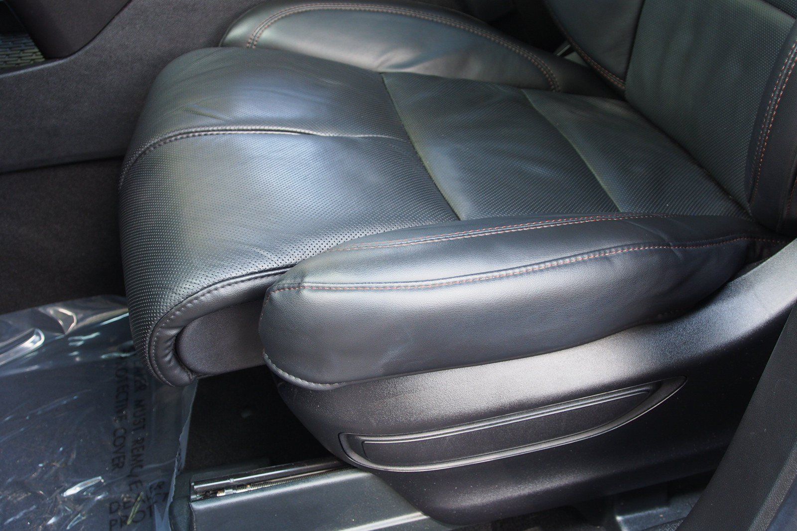 Used 2024 Lincoln Aviator Reserve w/ Equipment Group 201A RWD image 23