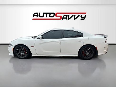 Used 2017 Dodge Charger R/T Scat Pack w/ Technology Group image 4
