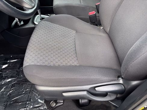 Used 2015 Toyota Yaris LE image 17