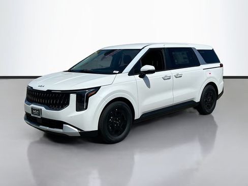 New 2026 Kia Carnival FWD image 3