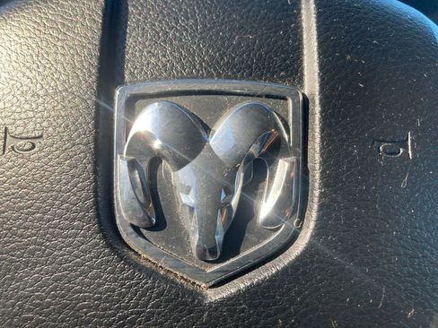 Used 2017 RAM 1500 Classic SLT w/ SLT Plus Dï¿©cor Group image 29