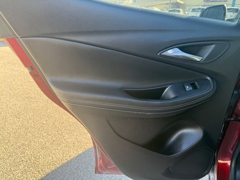 Used 2022 Buick Encore GX Preferred w/ Cold Weather Comfort Package image 15