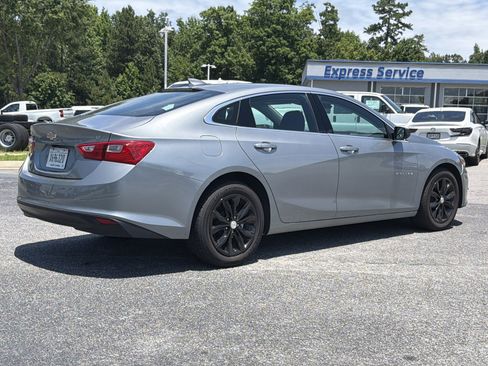 Used 2024 Chevrolet Malibu LT FWD image 12