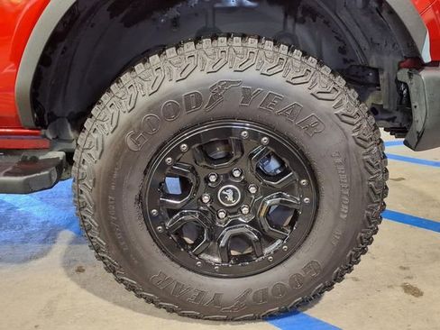 Used 2022 Ford Bronco Wildtrak AWD/4WD image 23