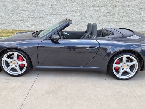 Used 2006 Porsche 911 Carrera S RWD image 3