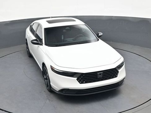 Used 2023 Honda Accord Sport image 29