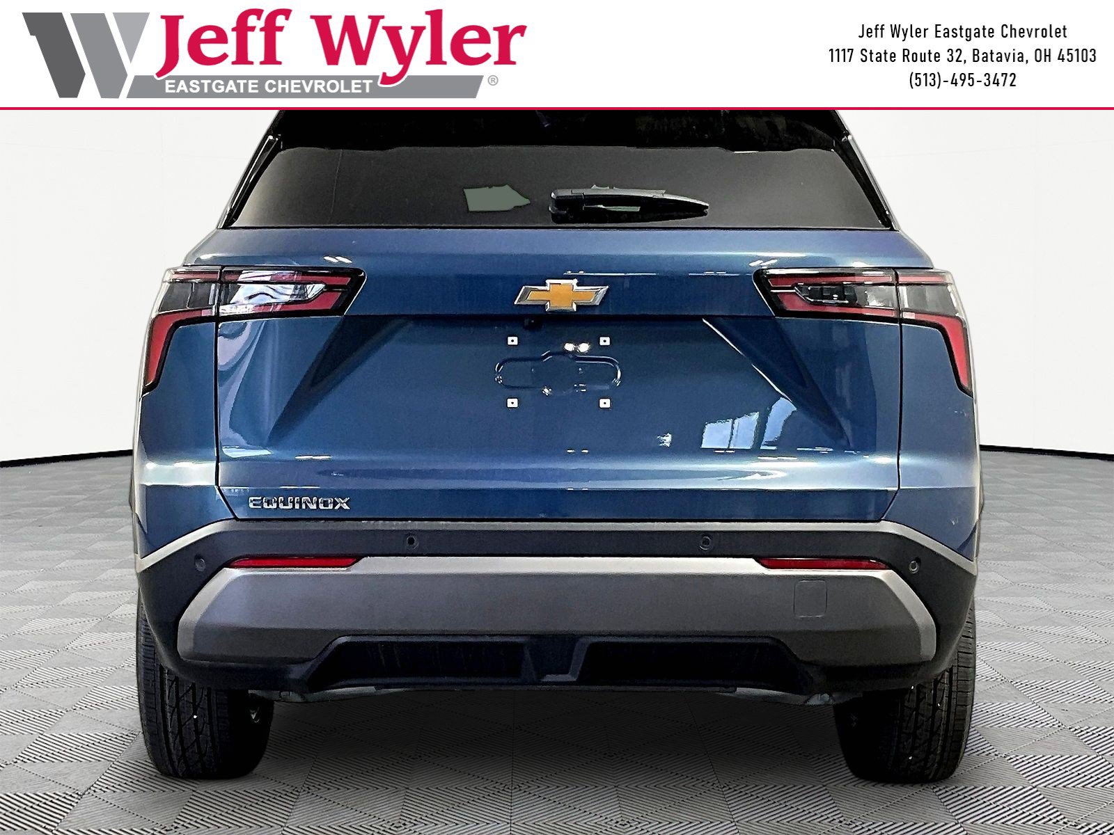 New 2026 Chevrolet Equinox LT w/ Safety and Technology Package FWD image 5