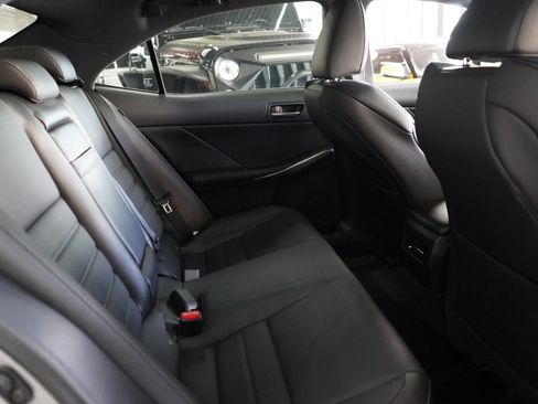 Used 2017 Lexus IS 350 F Sport RWD image 18