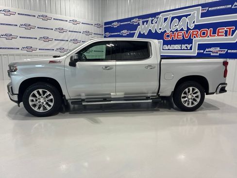 Used 2021 Chevrolet Silverado 1500 LTZ AWD/4WD image 3