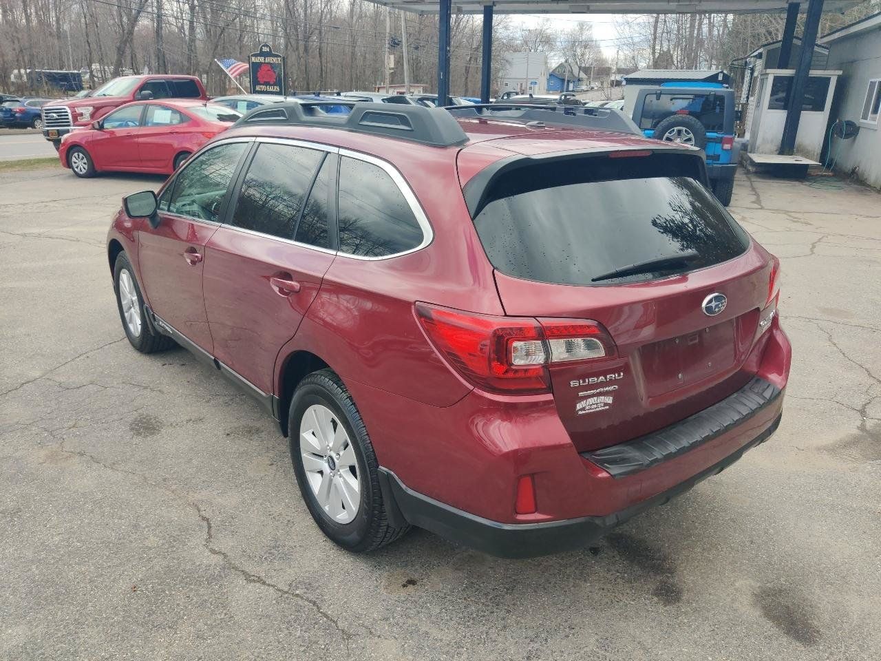 Used 2015 Subaru Outback 2.5i Premium AWD/4WD image 4