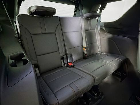 Used 2024 Chevrolet Tahoe RST w/ Luxury Package AWD/4WD image 25
