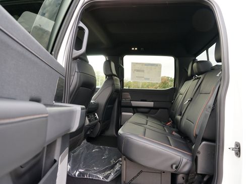 New 2025 Ford F150 Lariat w/ Equipment Group 502A High image 17