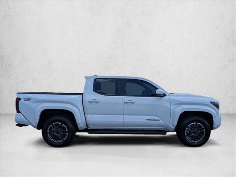 Used 2025 Toyota Tacoma TRD Sport RWD image 4