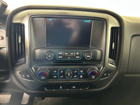 Used 2018 Chevrolet Silverado 1500 LT w/ All Star Edition AWD/4WD image 22