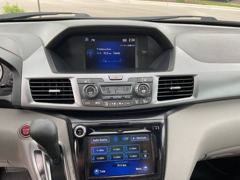 Used 2014 Honda Odyssey EX-L image 19