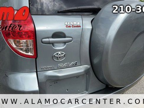 Used 2006 Toyota RAV4 Limited image 11