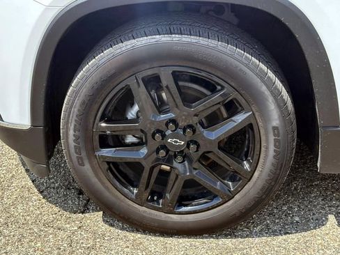 Used 2021 Chevrolet Traverse LT AWD/4WD image 8