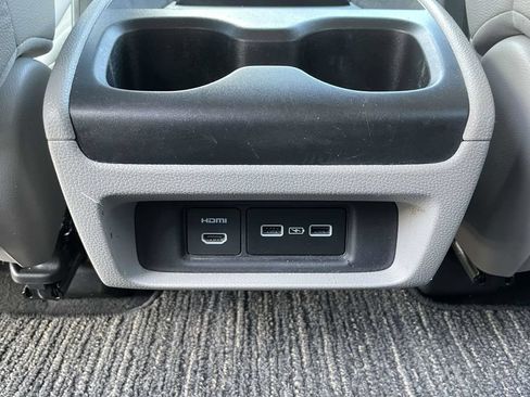 Used 2023 Honda Odyssey Touring image 15
