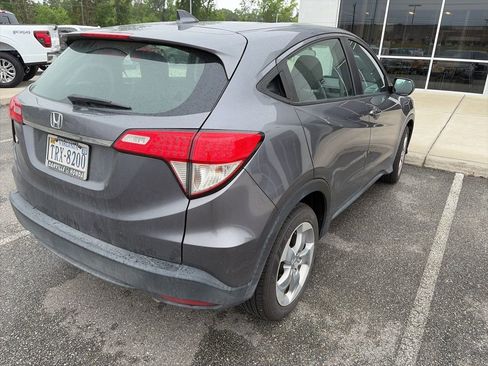 Used 2021 Honda HR-V LX image 6