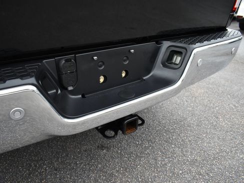 Used 2018 RAM 1500 Big Horn image 32