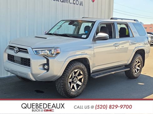Used 2022 Toyota 4Runner TRD Off-Road image 3